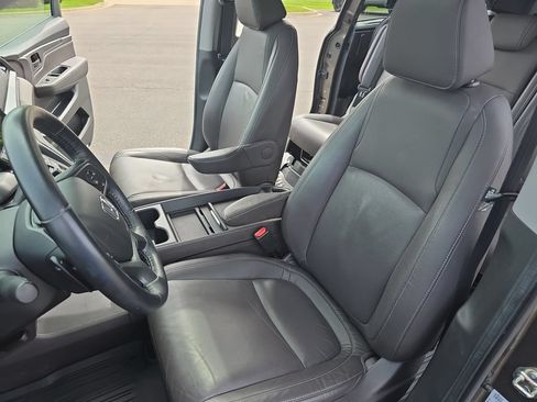 Used 2021 Honda Odyssey EX-L image 16