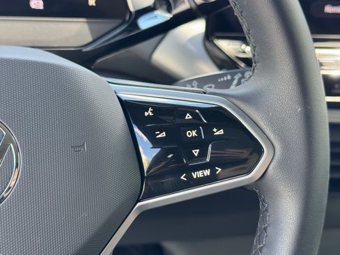 Certified 2023 Volkswagen ID.4 Pro S Plus AWD/4WD image 21
