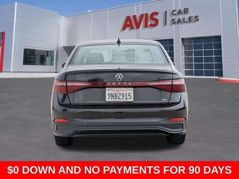 Used 2025 Volkswagen Jetta SE FWD image 7
