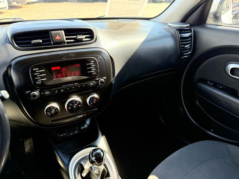 Used 2014 Kia Soul image 20