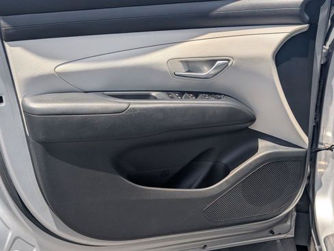 Used 2025 Hyundai Tucson SEL FWD image 11