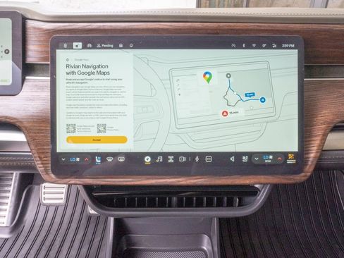 Used 2023 Rivian R1S Launch Edition image 10