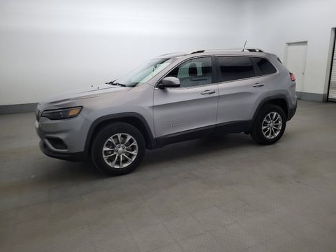 Used 2020 Jeep Cherokee Latitude Plus w/ Cold Weather Group image 2