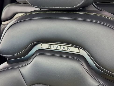 Used 2024 Rivian R1S Adventure AWD/4WD image 20