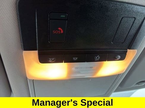 Used 2024 Nissan Rogue SL image 27