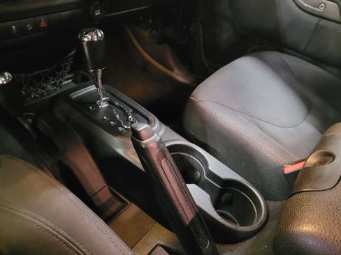 Used 2016 Jeep Wrangler Sport w/ Quick Order Package 24S image 26