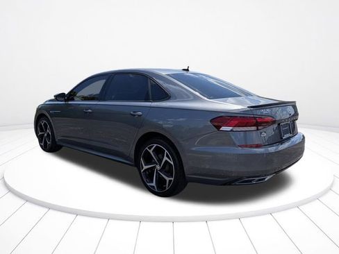 Used 2020 Volkswagen Passat 2.0T R-Line FWD image 5