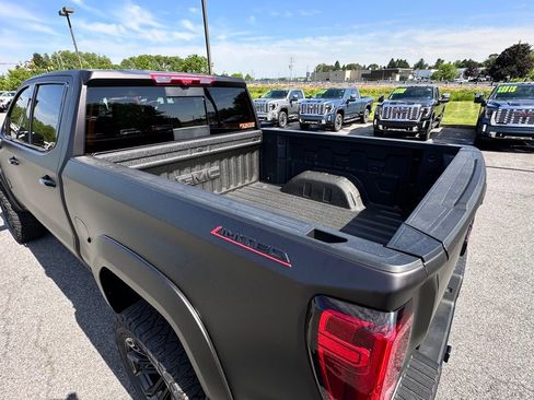New 2026 GMC Sierra 1500 AT4 w/ AT4 Premium Package AWD/4WD image 44