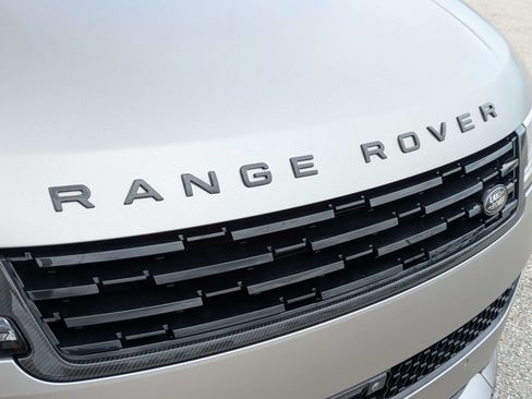 Used 2024 Land Rover Range Rover Sport AWD/4WD image 13