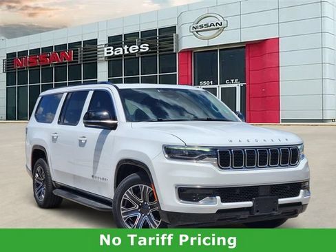 Used 2023 Jeep Wagoneer L 4WD w/ Premium Group I image 1