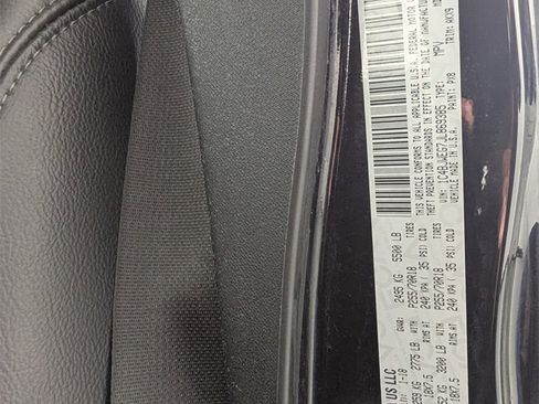 Used 2018 Jeep Wrangler Unlimited Sahara image 24