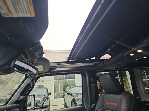 New 2026 Jeep Wrangler Unlimited Rubicon w/ Safety Group AWD/4WD image 25