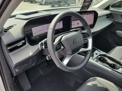 New 2026 Audi Q3 quattro 2.0T AWD/4WD image 7