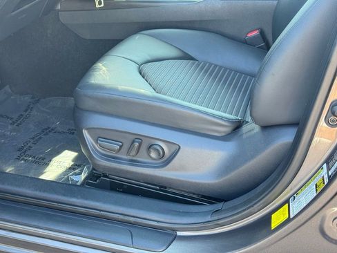Used 2024 Toyota Camry SE image 22