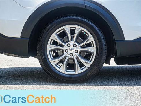 Used 2022 Ford Explorer Limited w/ Equipment Group 301A RWD image 16