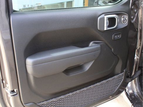 New 2026 Jeep Wrangler Unlimited Sport AWD/4WD image 9
