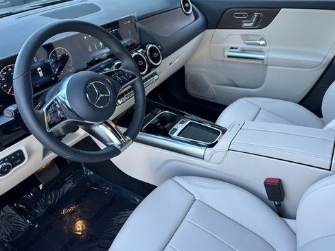 New 2026 Mercedes-Benz GLA 250 4MATIC image 10