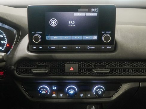 Used 2024 Honda HR-V LX image 26