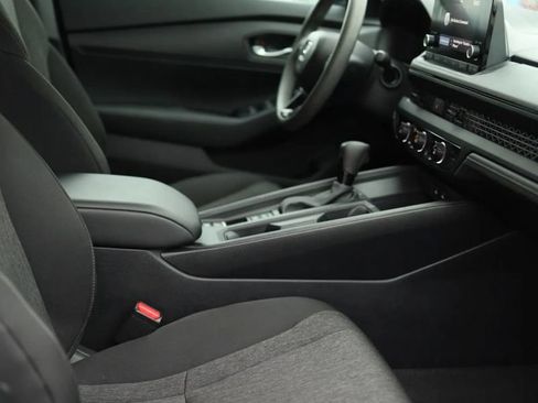 Used 2025 Honda Accord LX image 47