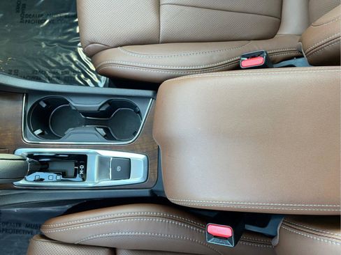 Certified 2025 Subaru Ascent Touring image 28