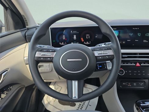 New 2026 Hyundai Tucson SEL image 32