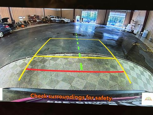 Used 2024 Toyota RAV4 XLE FWD image 29