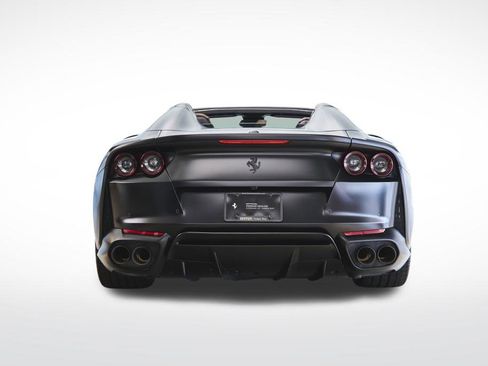 Used 2022 Ferrari 812 GTS image 4