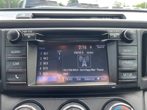 Used 2018 Toyota RAV4 LE w/ Carpet Mat Package AWD/4WD image 14