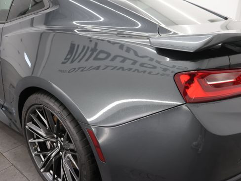 Used 2017 Chevrolet Camaro ZL1 RWD image 31