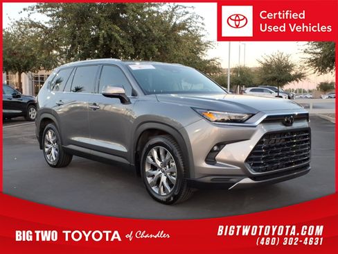 Certified 2025 Toyota Grand Highlander AWD image 1