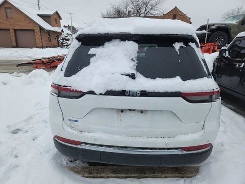 Used 2022 Jeep Grand Cherokee Limited 4xe w/ Luxury Tech Group II image 15