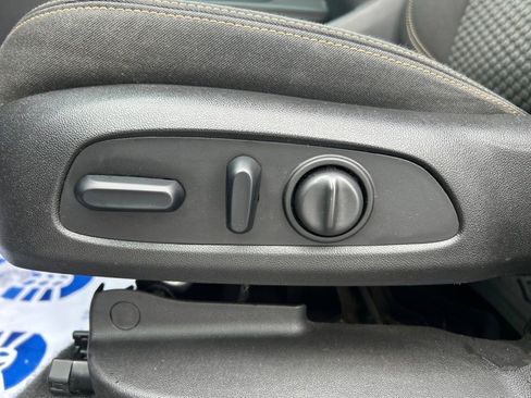 Used 2018 GMC Terrain SLE w/ Driver Convenience Package image 20