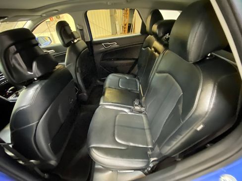 Used 2026 Kia Sportage EX w/ EX Panorama Roof Package FWD image 24