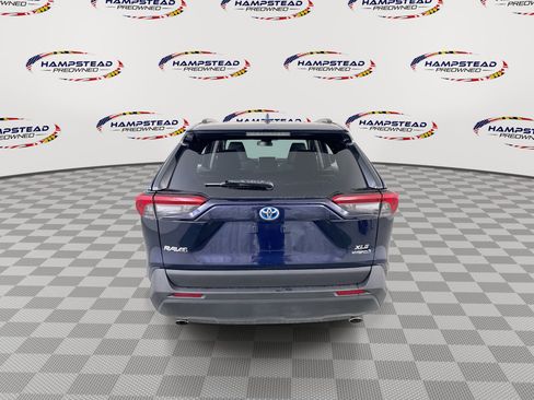 Used 2021 Toyota RAV4 XLE w/ Convenience Package AWD/4WD image 7