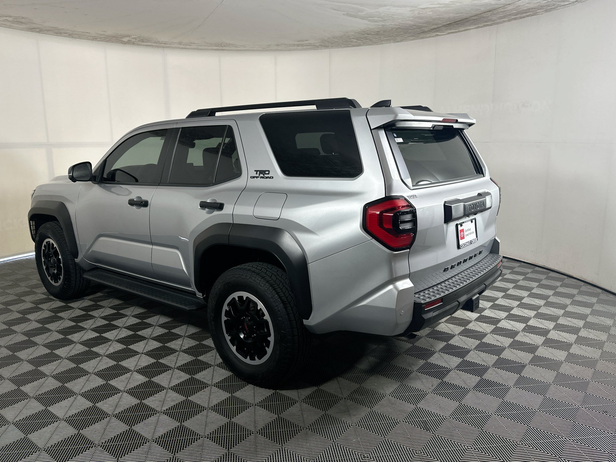 Certified 2025 Toyota 4Runner TRD Off-Road Premium AWD/4WD image 5