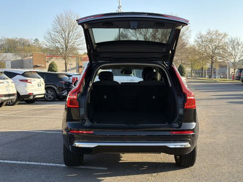 Used 2022 Volvo XC60 T8 Inscription AWD/4WD image 14