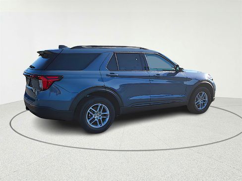 New 2026 Ford Explorer Active image 7