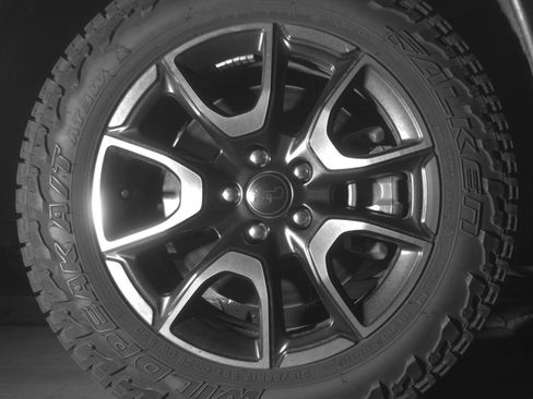 Used 2025 Jeep Compass Trailhawk AWD/4WD image 15