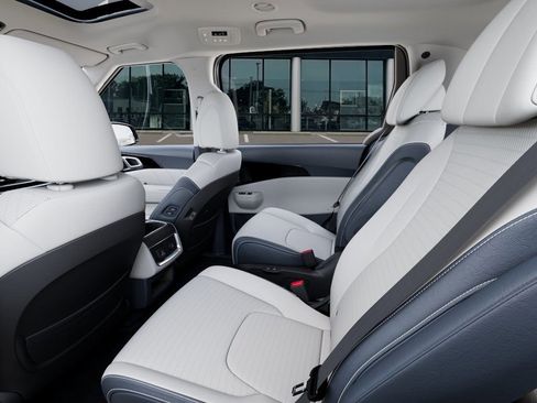 New 2026 Kia Carnival SX Prestige FWD image 19