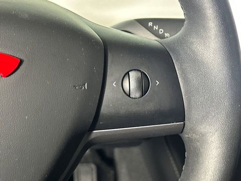 Used 2023 Tesla Model 3 Standard Range image 26