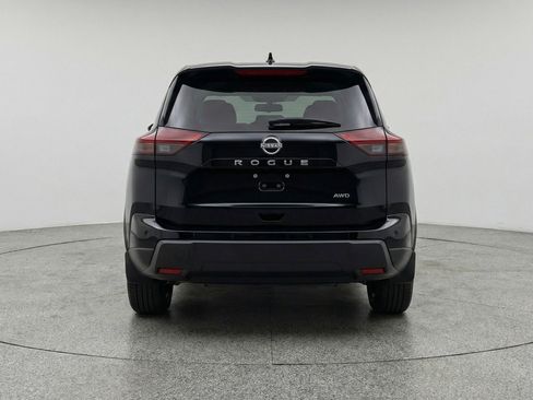 Used 2025 Nissan Rogue SV image 7