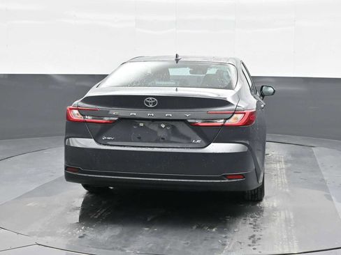 Used 2025 Toyota Camry LE w/ Convenience Package image 9