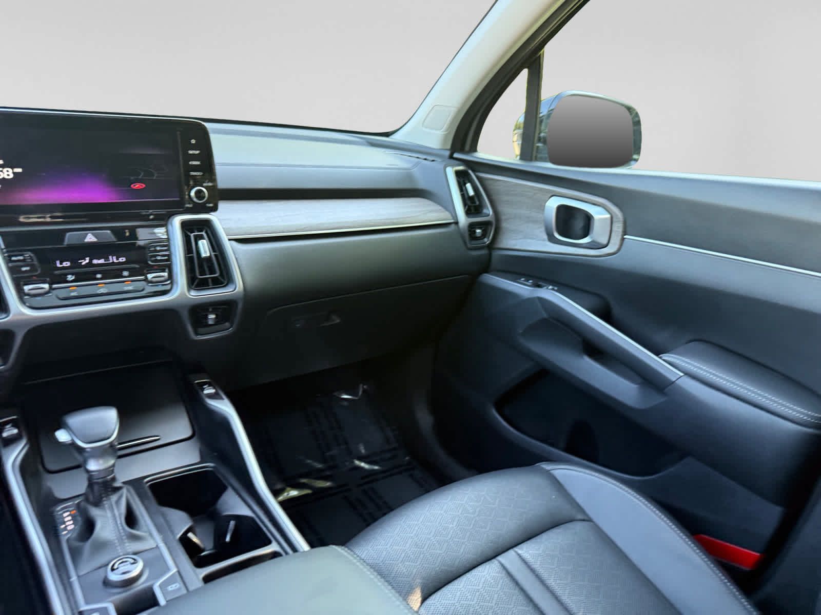 Used 2023 Kia Sorento EX w/ Panoramic Sunroof Package FWD image 19
