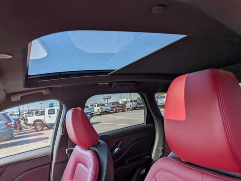 Used 2025 Lincoln Corsair Reserve w/ Equipment Group 202A image 14