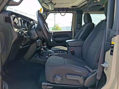 Certified 2022 Jeep Wrangler Sport AWD/4WD image 12