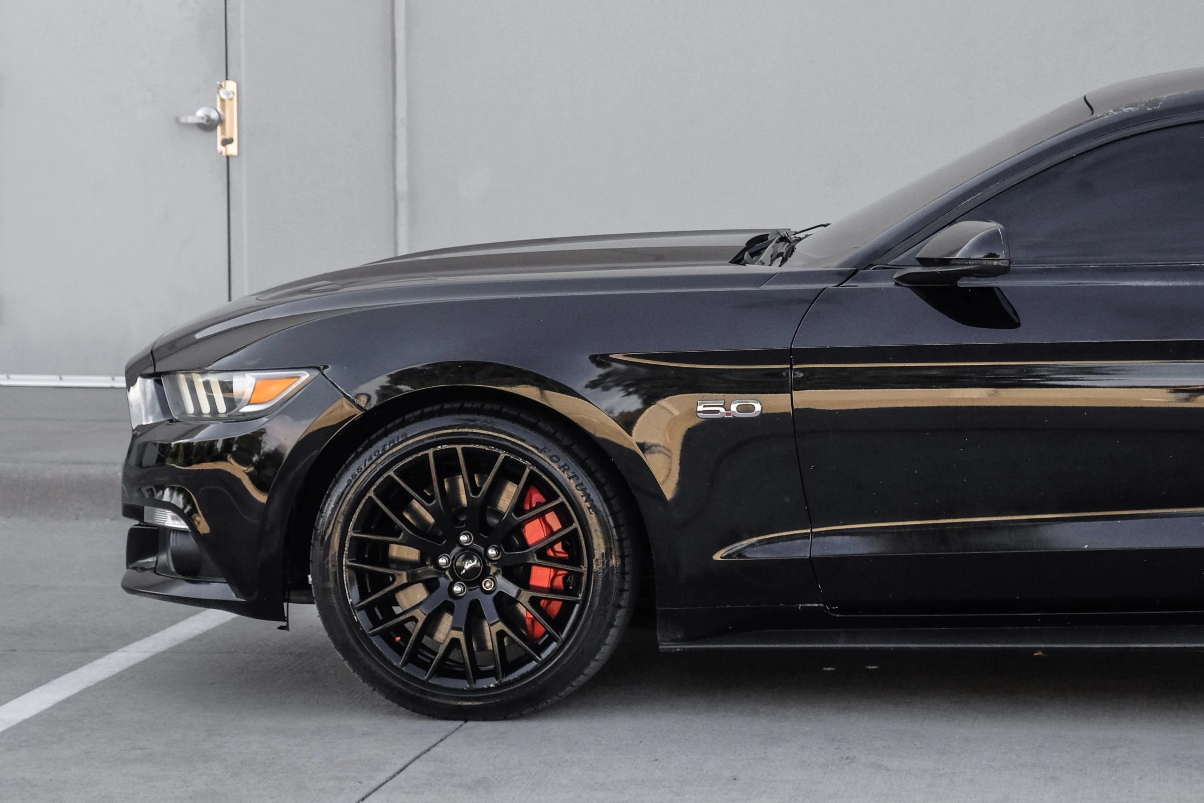 Used 2017 Ford Mustang GT Premium w/ GT Performance Package RWD image 12