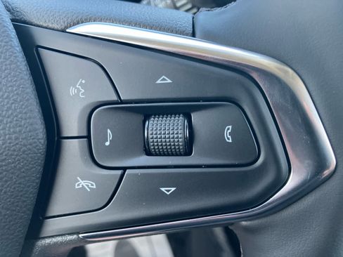 New 2026 Chevrolet Trax ACTIV w/ Sunroof Package FWD image 18