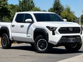 Used 2024 Toyota Tacoma TRD Off-Road AWD/4WD video 1