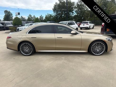 Used 2024 Mercedes-Benz S 580 4MATIC Sedan image 3