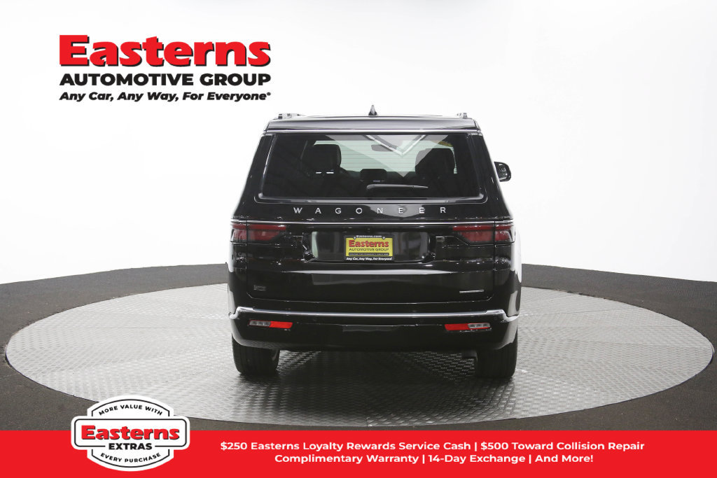 Used 2024 Jeep Wagoneer Series III w/ Premium Group I AWD/4WD image 45